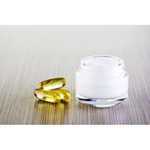 Bổ sung collagen được nhiều người quan tâm, sử dụng. Collagen là một loại protein hình thành mô liên kết trên khắp cơ thể, từ xương đến da, có tác dụng làm giảm nếp nhăn, giữ cho khớp khỏe và linh hoạt, hỗ trợ xương chắc và tăng khả năng hydrat hóa cho da.Cơ thể sản xuất collagen mỗi ngày, nhưng theo thời gian, quá trình sản xuất sẽ chậm lại, số lượng ít đi. Vì vậy tự bổ sung collagen vào chế độ ăn uống là một cách dễ dàng nhất.