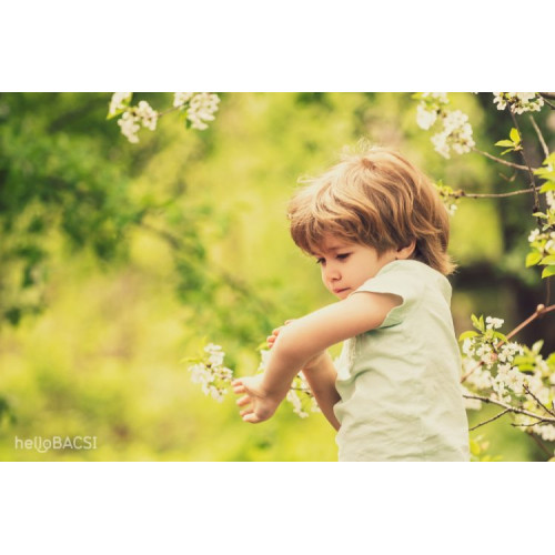 Mề đay cholinergic có thể gây ảnh hưởng đến sinh hoạt hàng ngày, hay thậm chí dẫn đến sốc phản vệ, đe dọa đến tính mạng người bệnh.    Khi hiểu rõ hơn về mề đay cholinergic, bạn sẽ tránh được những biến chứng nguy hiểm. Dưới đây bạn hãy cùng tìm hiểu mề đay cholinergic là gì, nguyên nhân, triệu chứng, cách chẩn đoán và điều trị nhé! Mề đay cholinergic có thể gây ảnh hưởng đến sinh hoạt hàng ngày, hay thậm chí dẫn đến sốc phản vệ, đe dọa đến tính mạng người bệnh.    Khi hiểu rõ hơn về mề đay cholinergic, bạn sẽ tránh được những biến chứng nguy hiểm. Dưới đây bạn hãy cùng tìm hiểu mề đay cholinergic là gì, nguyên nhân, triệu chứng, cách chẩn đoán và điều trị nhé!