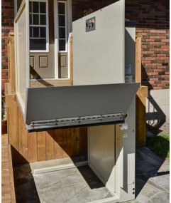 Thang nâng xe lăn SAVARIA MULTILLIFT VPL, nâng sàn theo chiều thẳng đứng Thang nâng xe lăn SAVARIA MULTILLIFT VPL, nâng sàn theo chiều thẳng đứng